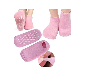 جوارب سيليكون لترطيب وتبييض القدمين