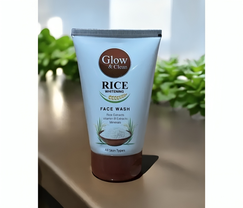 غسول الأرز المبيض للوجه